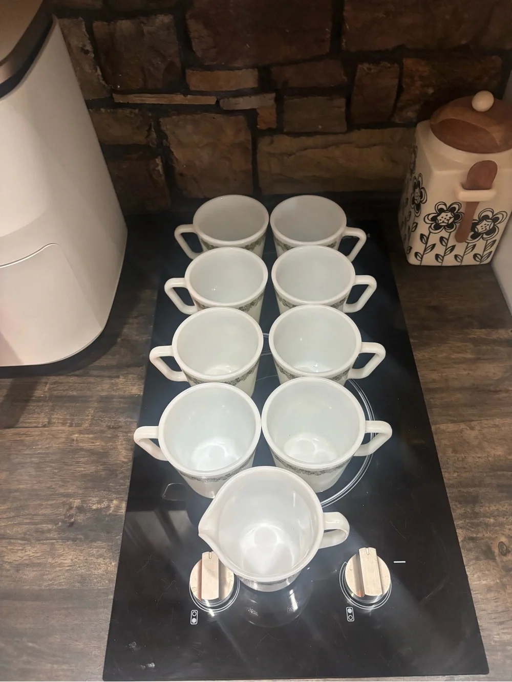 Crazy Daisy Corelle Mug Set Set of 8 and 1 Cream Cup